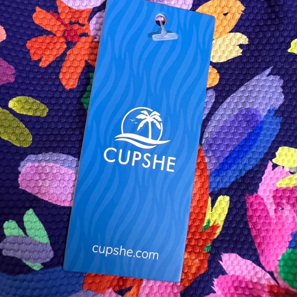 Cupshe Floral One Piece Swimsuit Navy Blue Pink Yellow V-Neck Size Medium NWT - Picture 11 of 12